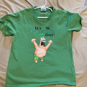3for$25 spongebob Patrick shirt!